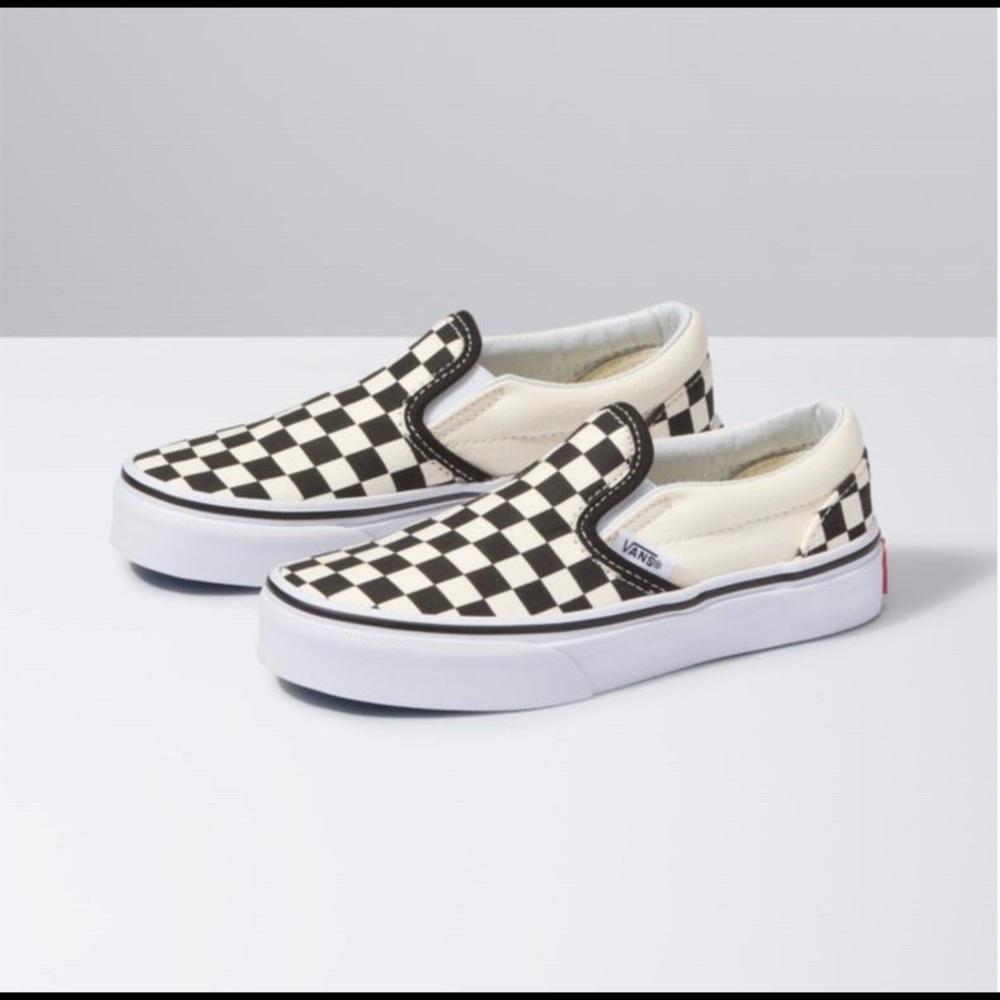 VANS Iconic Checkered Slip-On Sneakers Size 1 (Y)